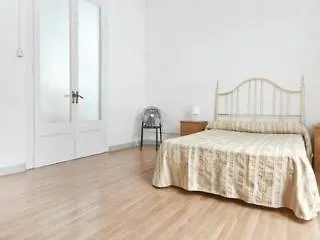 לינה וארוחת בוקר Pinos Cala de Sant Vicenc