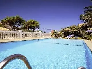 Pinos
