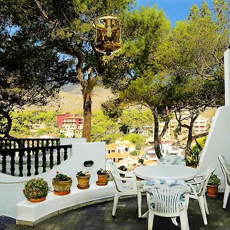 Pinos Cala de Sant Vicenc